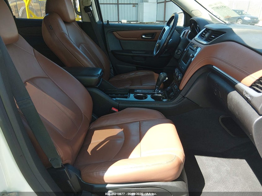 2015 Chevrolet Traverse VIN 1GNKVHKD0FJ137572 IAAI salvage auction — FRONT END, Salvage Title, sold $1,150 on 2026-07-24 (photo 5)