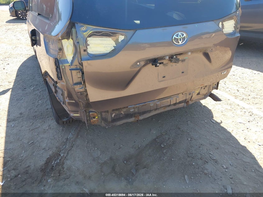 2014 Toyota Sienna VIN 5TDKK3DC7ES485346 IAAI salvage auction — REAR END, Salvage Title, sold $2,450 on 2026-07-15 (photo 6)
