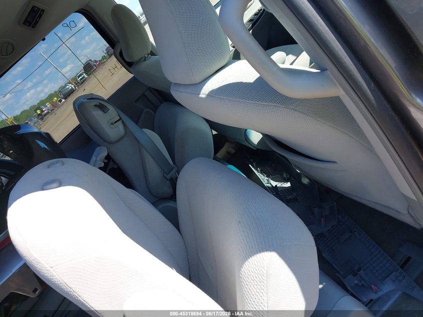 2014 Toyota Sienna VIN 5TDKK3DC7ES485346 IAAI salvage auction — REAR END, Salvage Title, sold $2,450 on 2026-07-15 (photo 8)