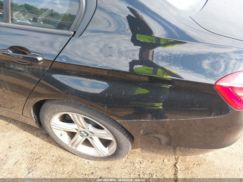 2013 BMW 3er VIN WBA3B3C54DF540760 IAAI salvage auction — NORMAL WEAR, Salvage Title, sold $250 on 2026-07-22 (photo 6)