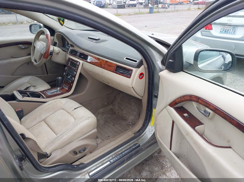 2007 Volvo S80 VIN YV1AH852171033965 IAAI salvage auction — NORMAL WEAR, Clear (Washington), sold $400 on 2026-07-15 (photo 5)