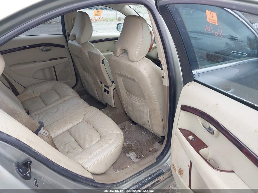 2007 Volvo S80 VIN YV1AH852171033965 IAAI salvage auction — NORMAL WEAR, Clear (Washington), sold $400 on 2026-07-15 (photo 8)