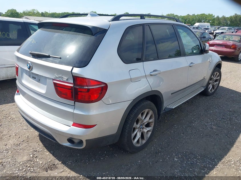 2011 BMW X5 VIN 5UXZV4C51BL414072 IAAI salvage auction — FRONT & REAR, Bill Of Sale (New York), sold $475 on 2026-07-07 (photo 4)