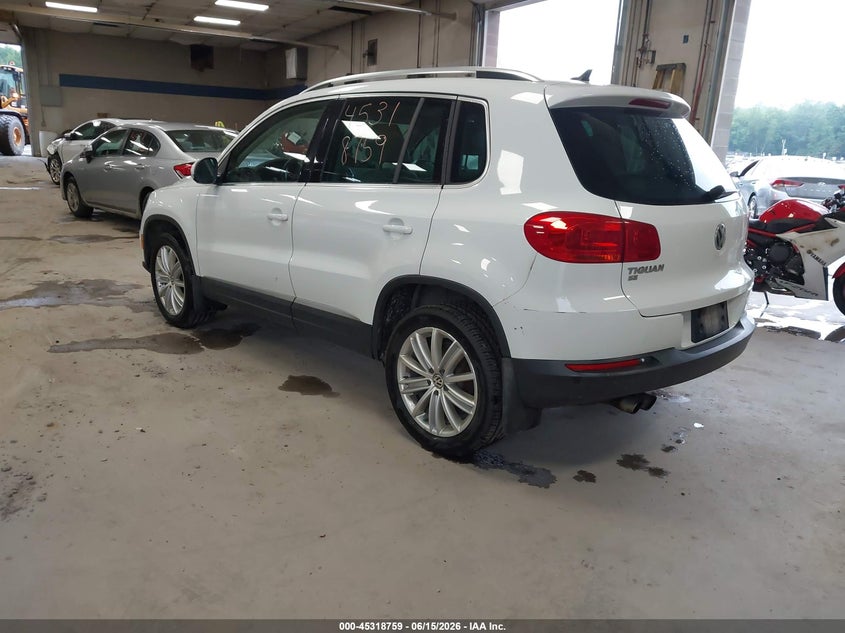 2016 Volkswagen Tiguan VIN WVGBV7AX2GW600956 IAAI salvage auction — NORMAL WEAR, Original (Maine), sold $875 on 2026-07-20 (photo 3)