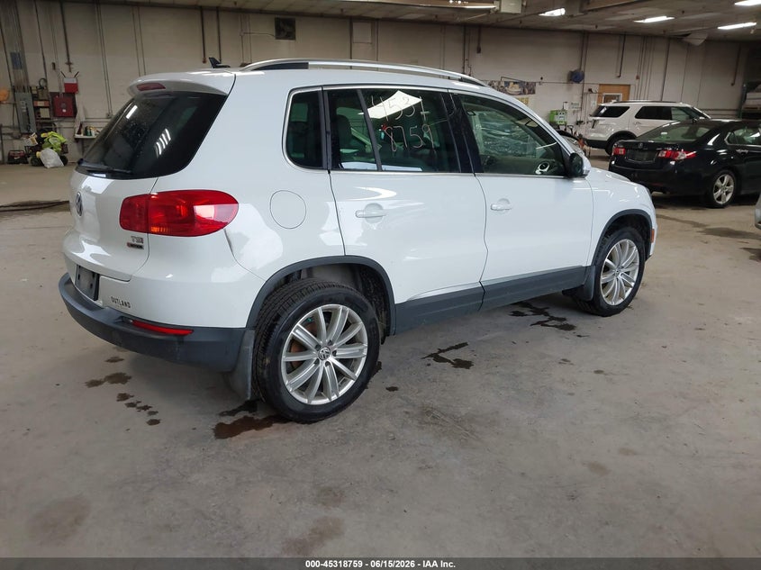 2016 Volkswagen Tiguan VIN WVGBV7AX2GW600956 IAAI salvage auction — NORMAL WEAR, Original (Maine), sold $875 on 2026-07-20 (photo 4)