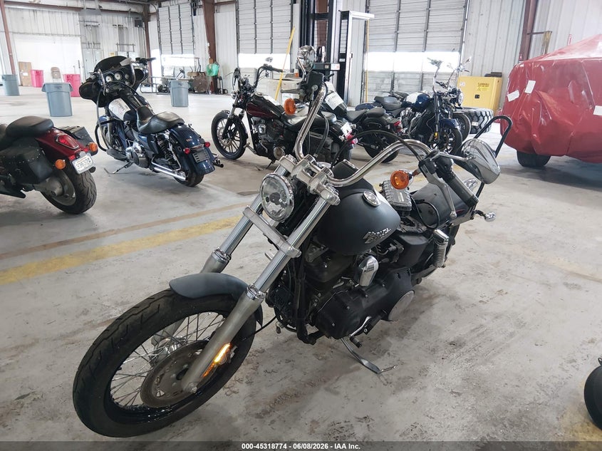 2012 Harley-davidson Street bob VIN 1HD1GX413CC336089 IAAI salvage auction — NORMAL WEAR, Salvage Title, sold $1,050 on 2026-09-07 (photo 2)