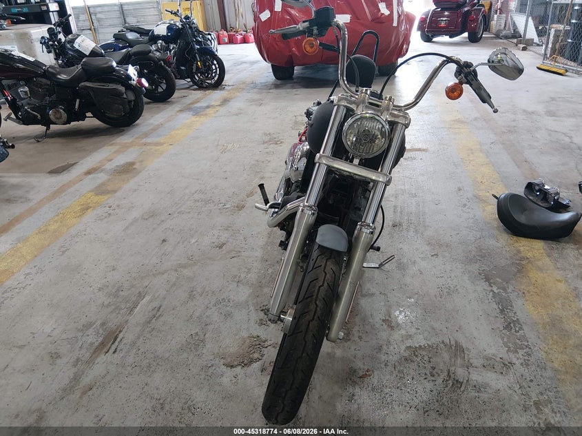 2012 Harley-davidson Street bob VIN 1HD1GX413CC336089 IAAI salvage auction — NORMAL WEAR, Salvage Title, sold $1,050 on 2026-09-07 (photo 5)