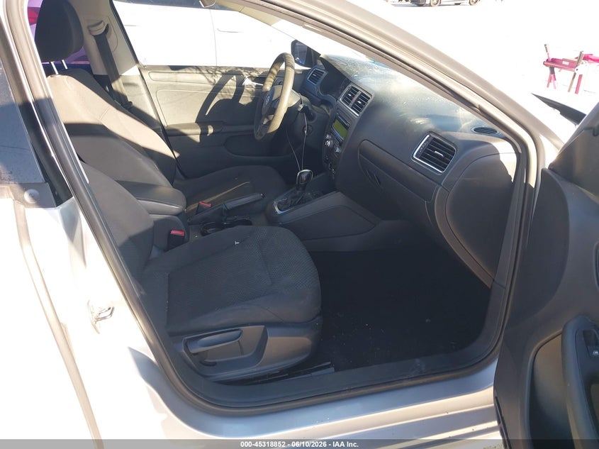 2014 Volkswagen Jetta VIN 3VW2K7AJ0EM223384 IAAI salvage auction — LEFT & RIGHT, Salvage Title, sold $850 on 2026-07-22 (photo 5)