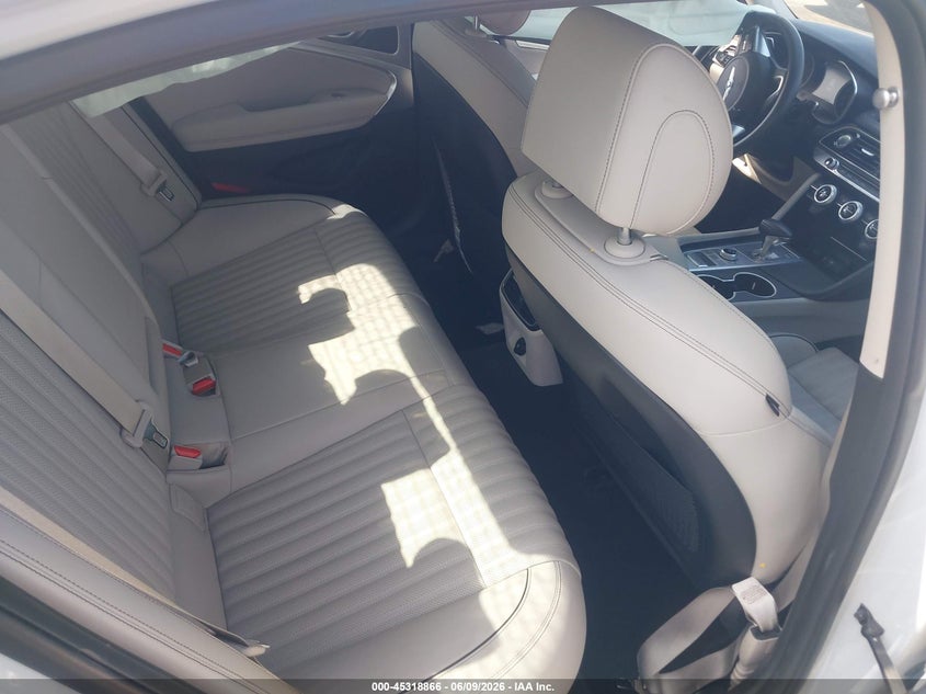 2021 Genesis G70 VIN KMTG34LA2MU067068 IAAI salvage auction — SIDE, Salvage Title, sold $4,600 on 2026-07-23 (photo 8)