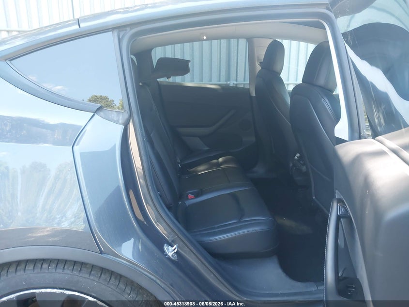 2021 Tesla Model y VIN 5YJYGDEF5MF121536 IAAI salvage auction — FRONT END, Salvage Title, sold $13,900 on 2026-07-15 (photo 8)