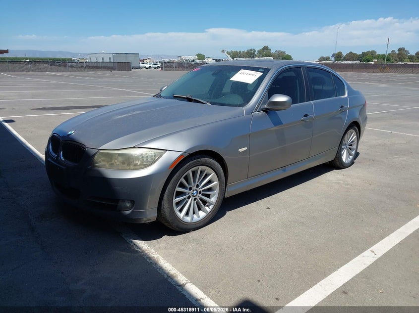 2009 BMW 3 series VIN WBAPM77579NL88483 IAAI salvage auction — NORMAL WEAR, Clear - Dealer Only (California), sold $700 on 2026-07-21 (photo 2)