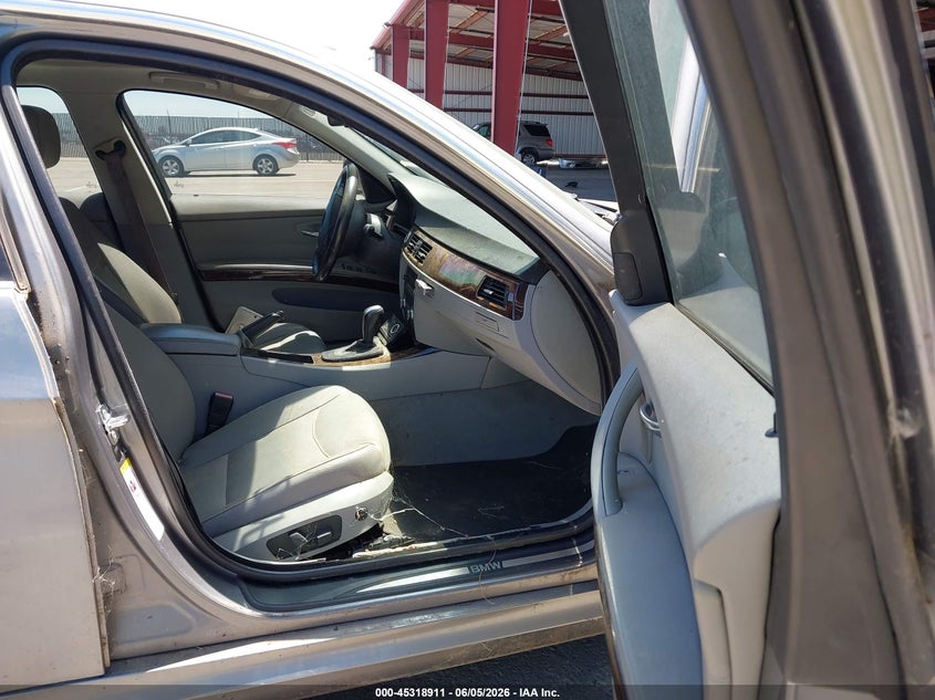 2009 BMW 3 series VIN WBAPM77579NL88483 IAAI salvage auction — NORMAL WEAR, Clear - Dealer Only (California), sold $700 on 2026-07-21 (photo 5)