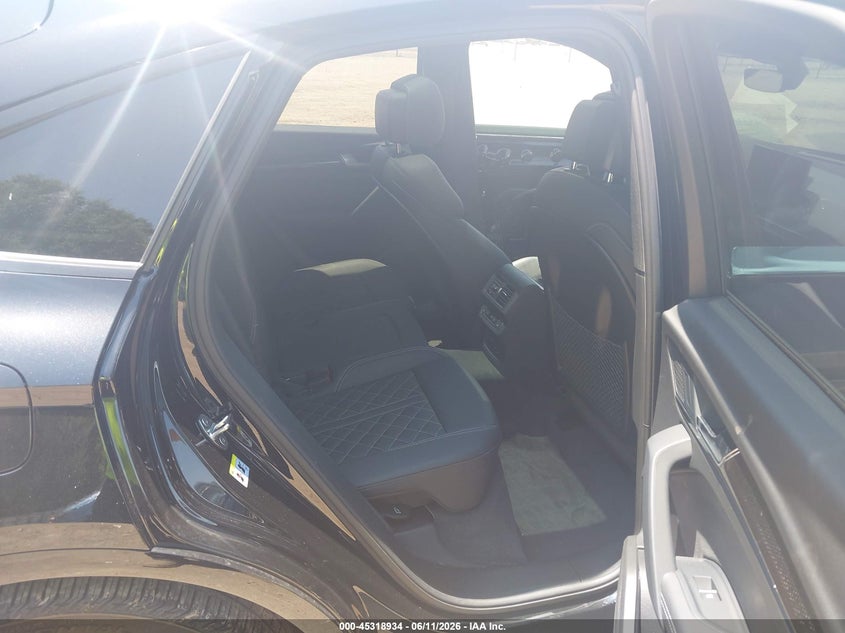 2024 Audi Sq5 sportback VIN WA134AFYXR2022295 IAAI salvage auction — FRONT END, Clear (Tennessee), sold $26,200 on 2026-07-30 (photo 8)