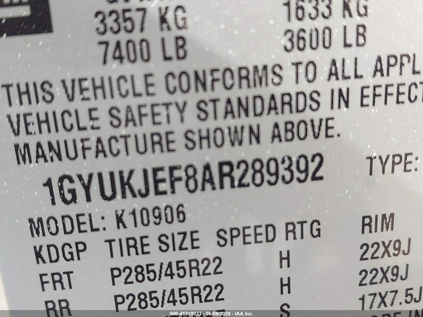 2010 Cadillac Escalade VIN 1GYUKJEF8AR289392 IAAI salvage auction — SIDE, Clear (Virginia), sold $1,750 on 2026-07-18 (photo 9)