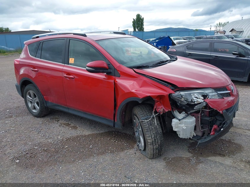 2015 Toyota Rav 4 VIN JTMRFREV5FD169687 IAAI salvage auction — RIGHT FRONT, Salvage Title, sold $3,950 on 2026-08-02 (photo 1)