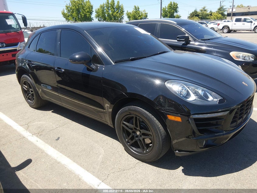 2018 Porsche Macan VIN WP1AA2A52JLB21098 IAAI salvage auction — NORMAL WEAR, Clear - Dealer Only (California), sold $11,000 on 2026-07-12 (photo 1)