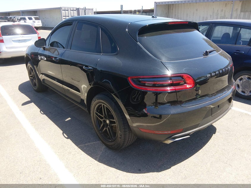 2018 Porsche Macan VIN WP1AA2A52JLB21098 IAAI salvage auction — NORMAL WEAR, Clear - Dealer Only (California), sold $11,000 on 2026-07-12 (photo 3)