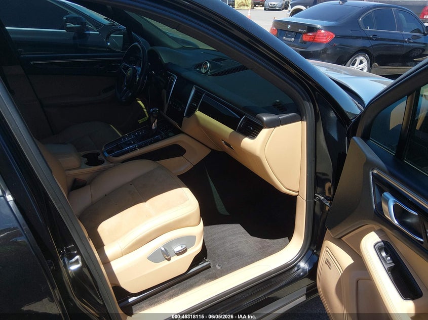 2018 Porsche Macan VIN WP1AA2A52JLB21098 IAAI salvage auction — NORMAL WEAR, Clear - Dealer Only (California), sold $11,000 on 2026-07-12 (photo 5)