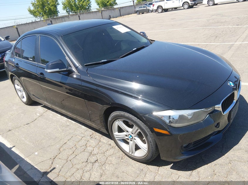 2015 BMW 3er VIN WBA3B1C55FK141399 IAAI salvage auction — NORMAL WEAR, Salvage Title, sold $1,875 on 2026-07-29 (photo 1)
