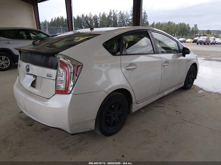 2015 Toyota Prius VIN JTDKN3DU7F1971153 IAAI salvage auction — LEFT FRONT, Salvage Title, sold $2,850 on 2026-07-15 (photo 4)