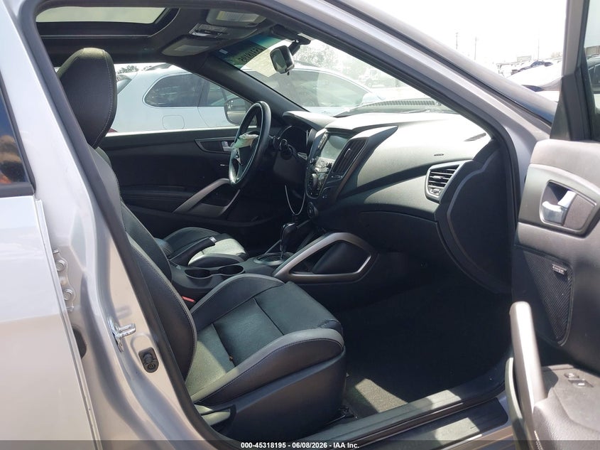 2017 Hyundai Veloster VIN KMHTC6AE8HU309930 IAAI salvage auction — FRONT END, Salvage Title, sold $550 on 2026-07-08 (photo 5)