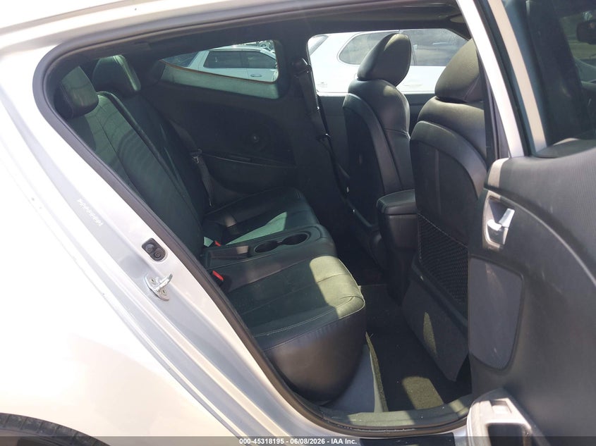 2017 Hyundai Veloster VIN KMHTC6AE8HU309930 IAAI salvage auction — FRONT END, Salvage Title, sold $550 on 2026-07-08 (photo 8)