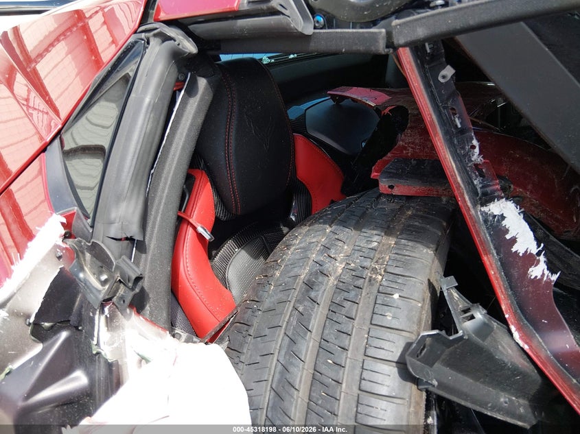 2024 Chevrolet Corvette VIN 1G1YB3D47R5107051 IAAI salvage auction — RIGHT SIDE, Salvage Title, sold $11,600 on 2026-08-26 (photo 8)