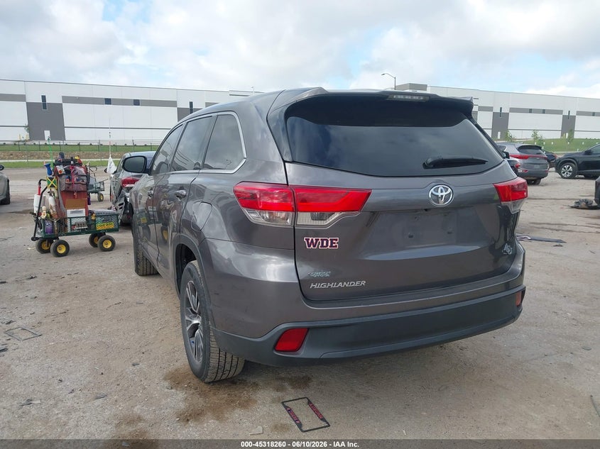 2018 Toyota Highlander VIN 5TDZARFH0JS039238 IAAI salvage auction — HAIL, Original (Texas), sold $14,100 on 2026-07-14 (photo 3)