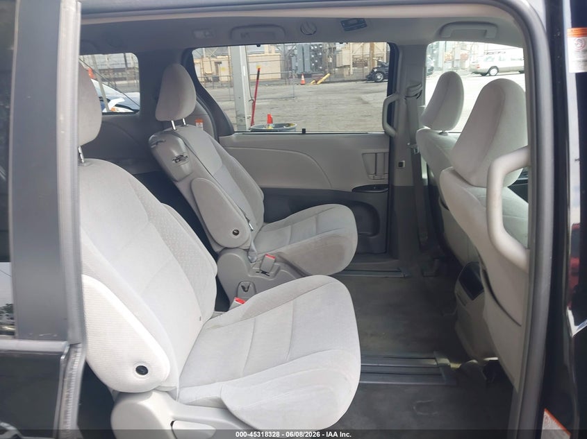 2016 Toyota Sienna VIN 5TDKK3DC8GS730531 IAAI salvage auction — FRONT END, Salvage Title, sold $3,800 on 2026-07-07 (photo 8)