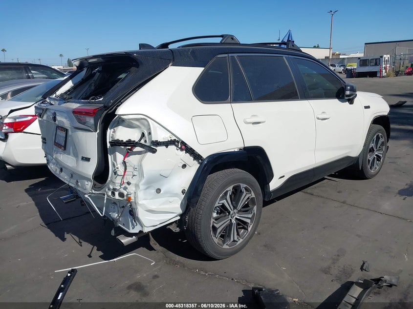 2022 Toyota Rav 4 VIN JTMFB3FV0ND101757 IAAI salvage auction — REAR END, Salvage Title, sold $5,300 on 2026-07-29 (photo 4)