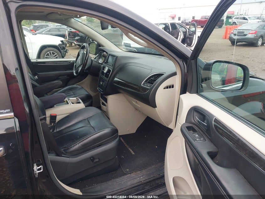 2014 Chrysler Town & country VIN 2C4RC1GG6ER183148 IAAI salvage auction — FRONT & REAR, Salvage Title, sold $500 on 2026-07-09 (photo 5)