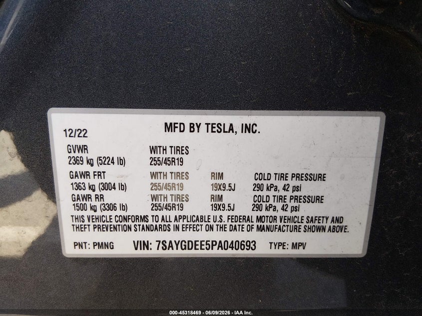 2023 Tesla Model y VIN 7SAYGDEE5PA040693 IAAI salvage auction — BIO HAZARD, Salvage Title, sold $18,800 on 2026-07-13 (photo 9)