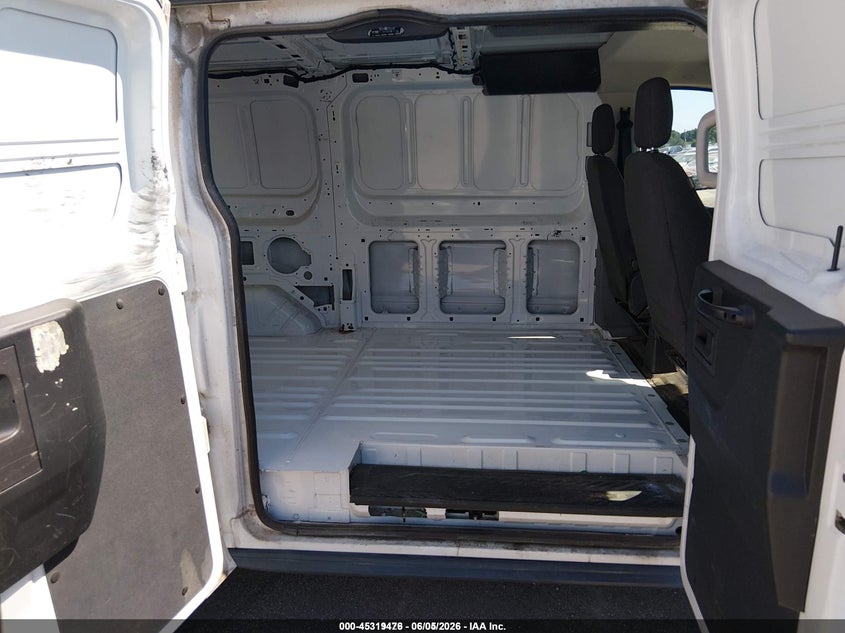 2016 Ford Transit 150 VIN 1FTYE1ZM7GKB41842 IAAI salvage auction — NORMAL WEAR, Sf97 (North Carolina), sold $12,875 on 2026-08-13 (photo 8)