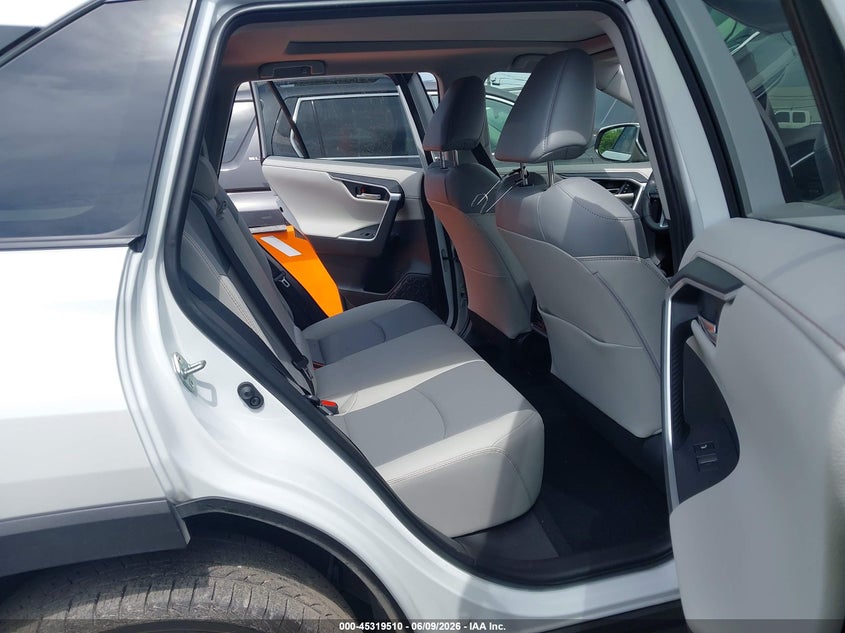 2025 Toyota Rav 4 VIN JTMN1RFV4SD114380 IAAI salvage auction — FRONT END, Salvage Title, sold $18,300 on 2026-07-23 (photo 8)