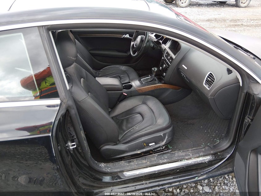 2014 Audi A5 VIN WAUCFAFR9EA024433 IAAI salvage auction — REAR END, Salvage Title, sold $800 on 2026-07-22 (photo 5)