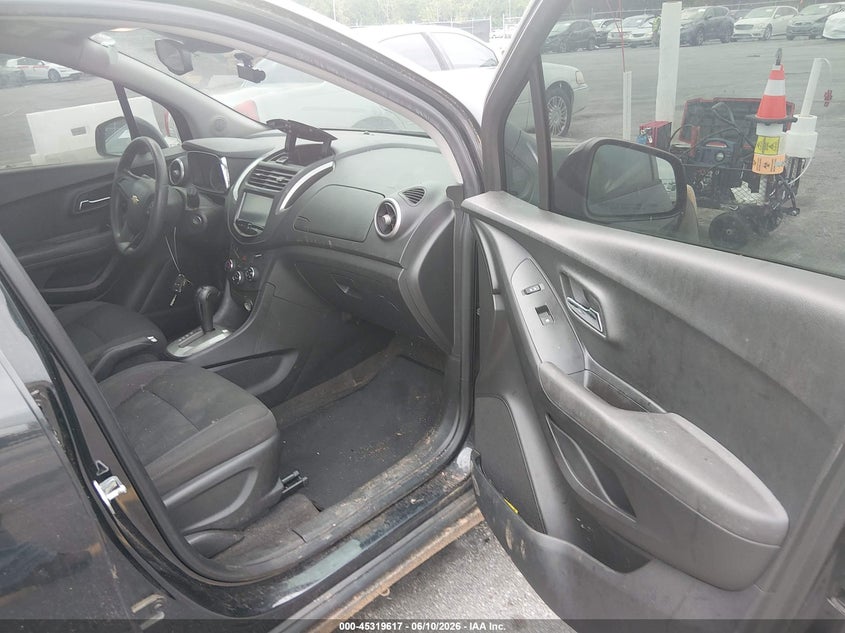 2016 Chevrolet Trax VIN KL7CJKSB5GB591152 IAAI salvage auction — NORMAL WEAR, Salvage Title, sold $525 on 2026-07-29 (photo 5)