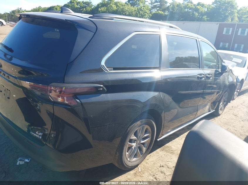 2024 Toyota Sienna VIN 5TDKSKFC8RS128691 IAAI salvage auction — FRONT END, Salvage (Massachusetts), sold $14,550 on 2026-08-22 (photo 4)