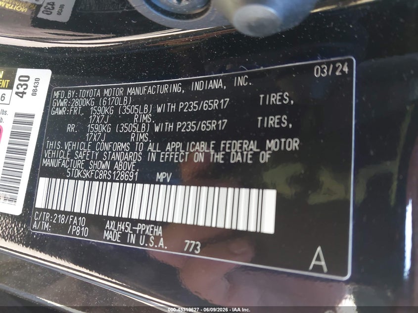 2024 Toyota Sienna VIN 5TDKSKFC8RS128691 IAAI salvage auction — FRONT END, Salvage (Massachusetts), sold $14,550 on 2026-08-22 (photo 9)