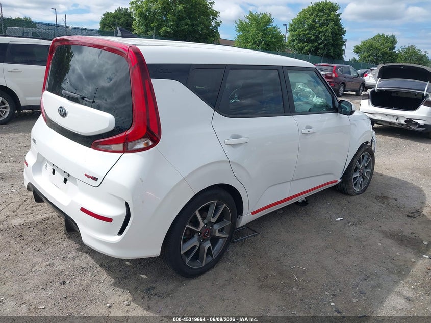 2020 Kia Soul VIN KNDJ63AU5L7006832 IAAI salvage auction — SIDE, Salvage Title, sold $2,750 on 2026-07-17 (photo 4)