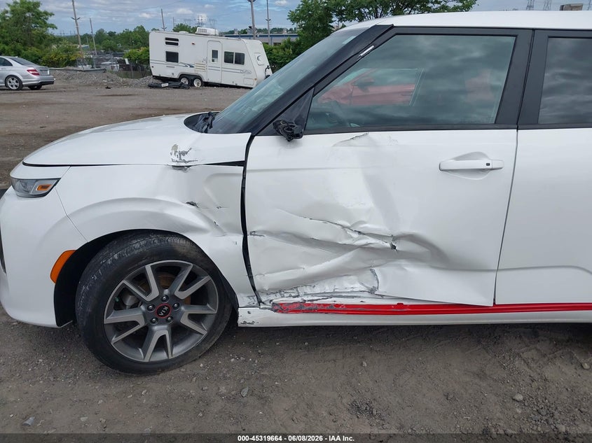 2020 Kia Soul VIN KNDJ63AU5L7006832 IAAI salvage auction — SIDE, Salvage Title, sold $2,750 on 2026-07-17 (photo 6)
