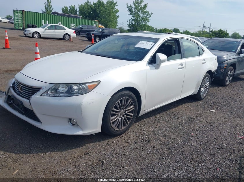 2015 Lexus ES VIN JTHBK1GG9F2160952 IAAI salvage auction — REAR END, Mv-907A (New York), sold $3,150 on 2026-07-14 (photo 2)