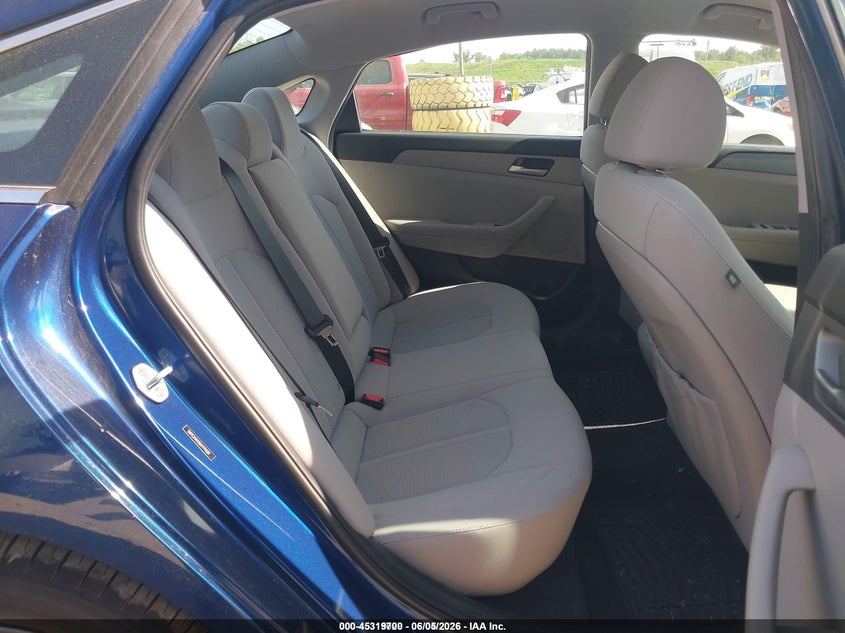 2019 Hyundai Sonata VIN 5NPE24AA5KH774281 IAAI salvage auction — NORMAL WEAR, Sf97 (New Hampshire), sold $11,700 on 2026-07-23 (photo 8)