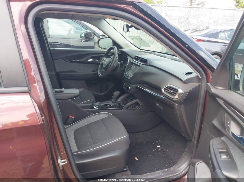 2022 Chevrolet Trailblazer VIN KL79MRSL9NB037810 IAAI salvage auction — HAIL, Salvage Title, sold $7,600 on 2026-07-15 (photo 5)