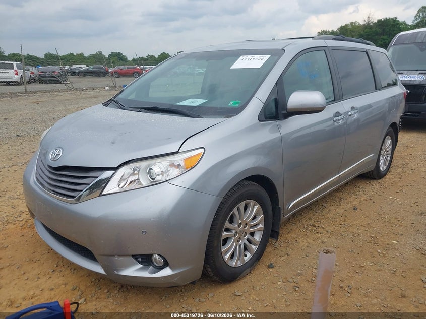 2015 Toyota Sienna VIN 5TDYK3DC4FS638521 IAAI salvage auction — REAR END, Salvage Title, sold $4,550 on 2026-07-27 (photo 2)
