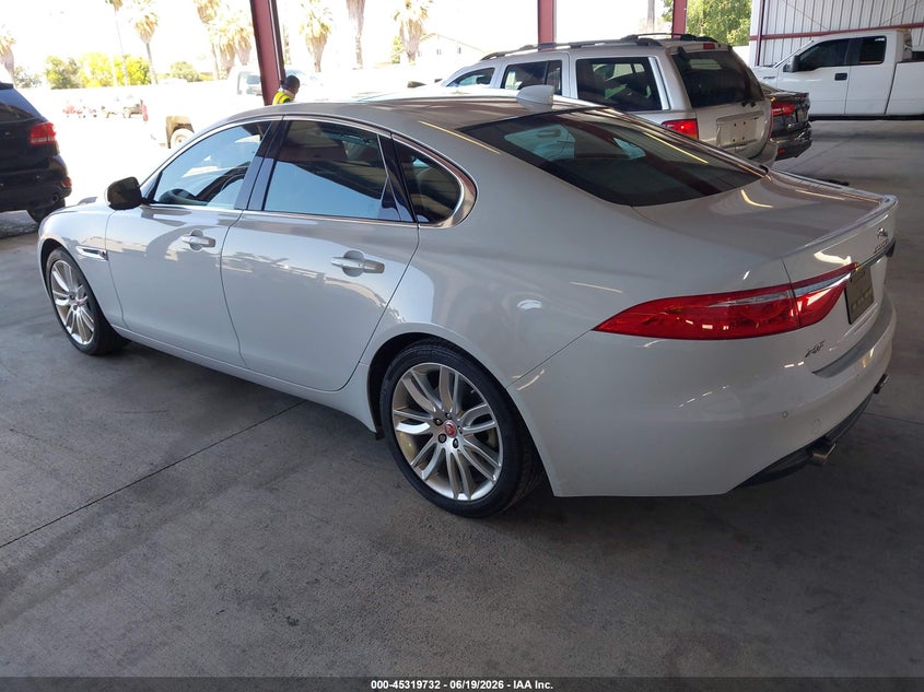 2018 Jaguar Xf VIN SAJBH4EV6JCY53260 IAAI salvage auction — REAR END, Salvage (California), sold $5,500 on 2026-07-28 (photo 3)