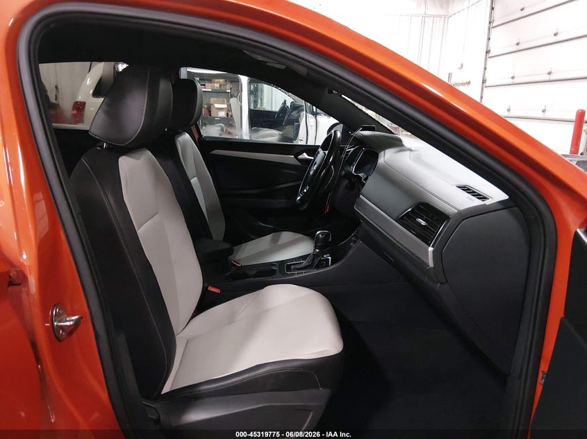 2019 Volkswagen Jetta VIN 3VWC57BU8KM054618 IAAI salvage auction — RIGHT FRONT, Salvage Title, sold $2,600 on 2026-08-23 (photo 5)