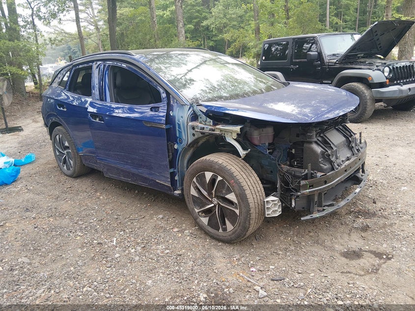 2021 Volkswagen Id.4 VIN WVGTMPE24MP042233 IAAI salvage auction — FRONT & REAR, Wait Title, sold $7,200 on 2026-08-12 (photo 1)