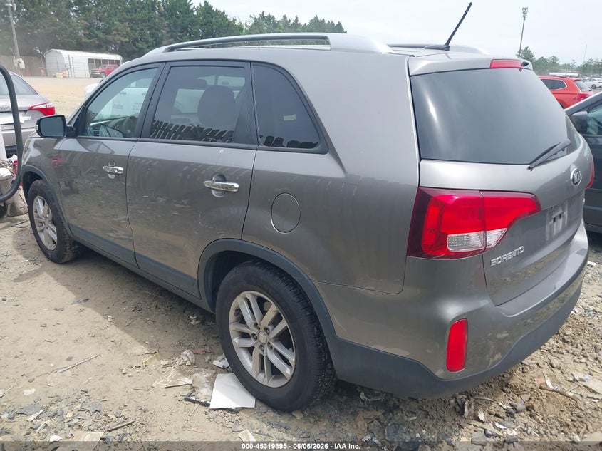 2015 Kia Sorento VIN 5XYKT4A69FG651768 IAAI salvage auction — NORMAL WEAR, Clear (Virginia), sold $1,025 on 2026-07-06 (photo 3)