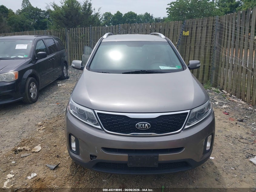 2015 Kia Sorento VIN 5XYKT4A69FG651768 IAAI salvage auction — NORMAL WEAR, Clear (Virginia), sold $1,025 on 2026-07-06 (photo 6)