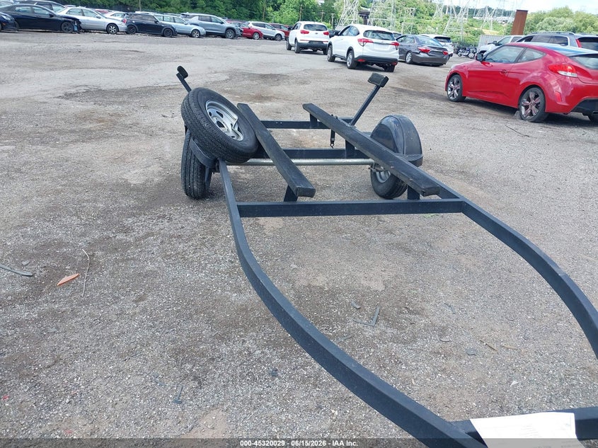 2019 White river marine group Boat VIN 7J517GH17KB001565 IAAI salvage auction — REAR END, Salvage (Pennsylvania), sold $25 on 2026-07-10 (photo 5)
